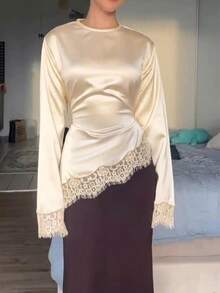 女款優雅通勤緞面襯衫，蕾絲拼接圓領長袖綁腰上衣，純色梭織面料蕾絲拼接不對稱優雅辦公日常約會風（白色半透），Office Siren - 香檳色 - 查看 4