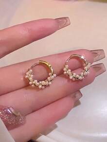 2pcs Circle Pearl Exquisite Niche Design Light Luxury Elegant Vintage Ear Cuffs Earrings - Multicolor - View 2