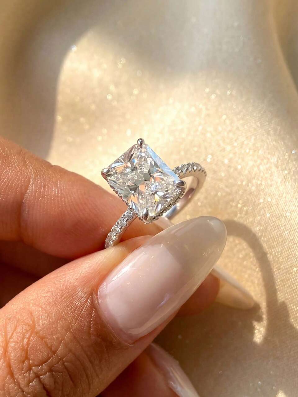 ESBERRY 1pc Sparkling Emerald Engagement Ring/Wedding Ring, Women's Promise Ring/Eternity Ring, Vintage Elegant Jewelry, Party Date Bride Gift