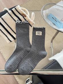 1/3 Pairs Women's Korean Vintage Ruffle Lace Striped Personalized Fabric Label Letter Daily Commute Versatile Mid-Calf Socks, Autumn/Winter - Multicolor - View 14