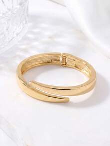 1pc Minimalist Asymmetric Cross Spring Design Bracelet, Polished Gold Plated Elastic Open Cuff Bracelet Suitable For Daily Jewelry Matching, Unisex - Gold - View 4