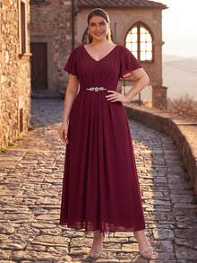 EVERPRETTY 大尺碼女款優雅浪漫V領短袖荷葉袖水鑽雪紡酒紅色晚禮服，適合婚禮、正式場合與度假 - 酒紅色 - 查看 1