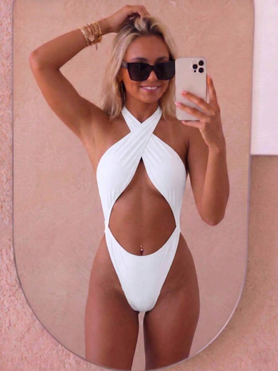 New Sexy Neckline, Tight-Fitting, Open-Back, Figure-Flattering, One-Piece Swimsuit For Vacation Summer Beach Elegant White