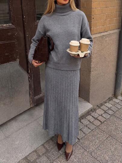 Autumn/Winter New Vintage Relaxed Soft Folded High Neck Loose Sweater With Draping Pleated Skirt, Versatile Matching Set, Easy To Wear For Daily Outings, Brunch, Afternoon Tea, Elegant Outfit