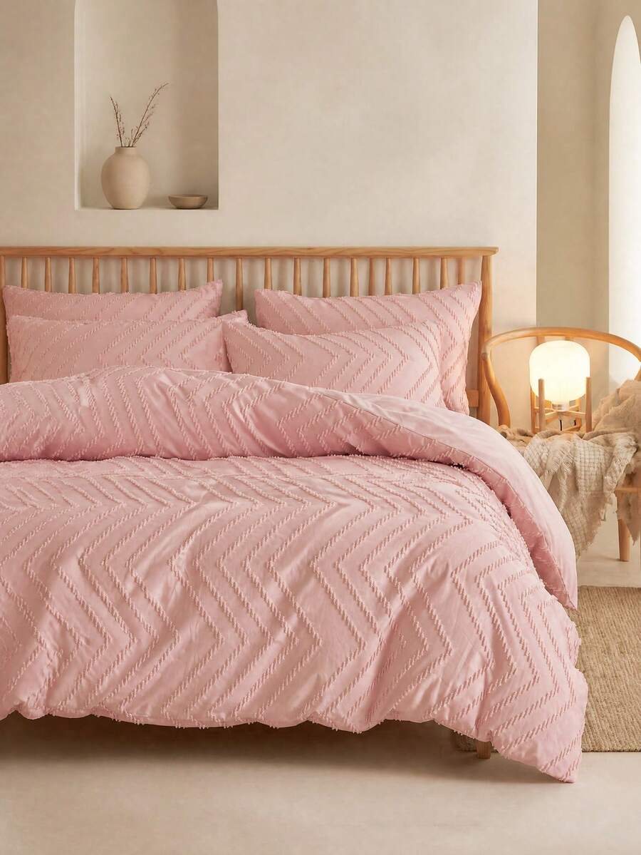 3-Piece Pink Reversible Quilted Geometric Pattern Duvet Cover Set (1 Duvet Cover + 2 Pillow Shams, Pillow Inserts Not Included), Soft Dual-Color Design Bedding Set, Suitable For Bedroom, Guest Room, Dormitory - Pink - View 1