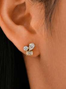 ConiiW A Pair Of 925 Sterling Silver 2.4-Carat Moissanite Multi-Cut Mixed Stone Stud Earrings For Women, Exquisite And Unique, Suitable For Everyday Wear. - Gold - View 3