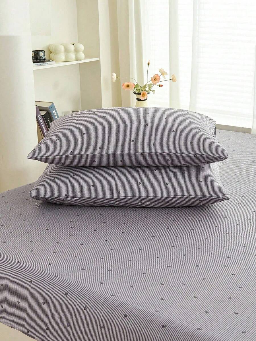 2pcs Grey Striped Heart Pattern Pillow Cover And Decorative Cushion Cover Set, Suitable For Bedding - Grey - View 1