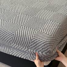 1pc Jacquard Fitted Sheet (Pillowcase Not Included), Multiple Colors Available, Soft & Warm Mattress Protector, All-Around Elastic Design, Comfortable & Durable Home Textile, Bedroom Bedding, Suitable For All Seasons, Great Gift - Light Grey - View 3