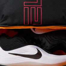 Nike 中性戶外大容量可調節氣墊運動背包，尺寸約 50*30*22cm - 黑色/紅色 - 查看 8