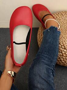 1 Pair Women's Red Elastic Strap Round Toe Flat Ballet Shoes Fashion Design Daily Slip‑On Flat Shoes - Red - View 1