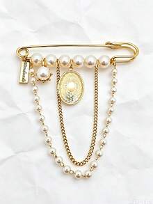 Attractive Bee Brooch With Anti Glare Pin Metallic Long Chain Brooch For Party Queens Retro Chain Tassel Lapel Pin To Match Up Gowns Fall Home Decor College Bathroom Travel Essentials Halloween Dorm Wall Wedding Office Back To School - One Size - View 13