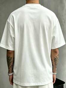 Kaos Lengan Pendek Pria Motif Kolase Panel Komik Vintage Amerika, Potongan Longgar dengan Efek Usang dan Bahu Jatuh Ukuran Besar - Putih - View 4