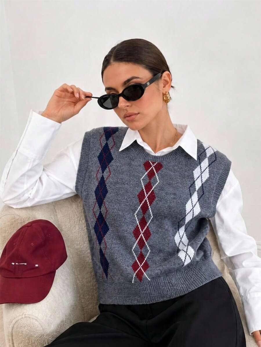 Women's Vertical Striped Argyle Jacquard Knit Vest, Round Neck Sleeveless Sweater Fall - Grey - View 1