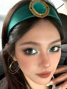 1pc Elegant Princess Style Wide Headband, Embellished With Emerald Zirconia, Suitable For Photography, Vintage Solid Color Casual Daily Hair Accessory - Green - View 3
