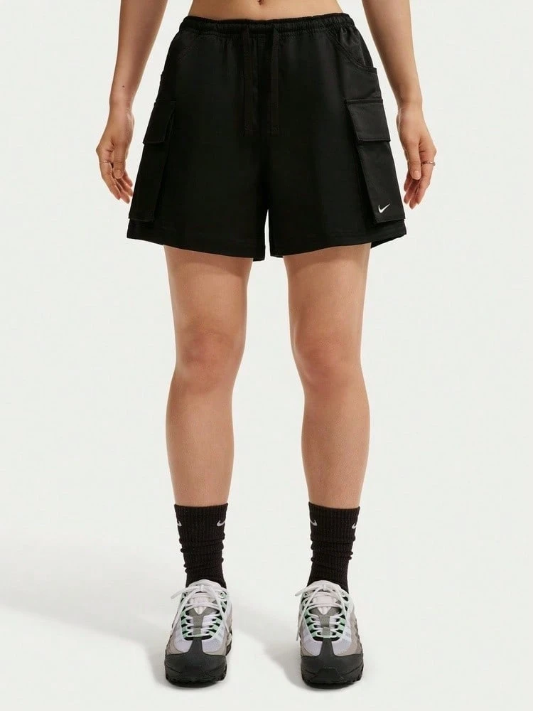 Nike 女款 AS W NK STREET UTL 梭織工裝短褲 IV5010-010 - 黑色 - 查看 1