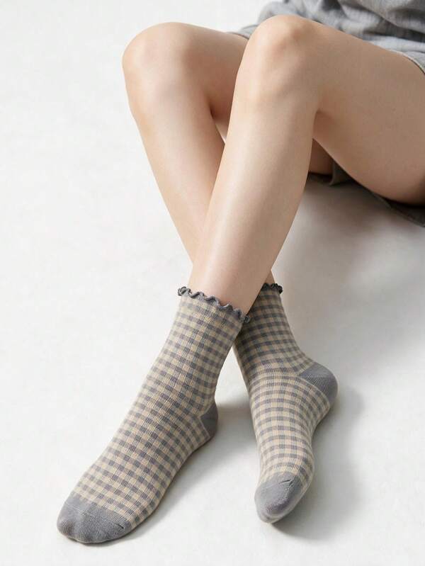 1 Pair Light Gray Cute Mid-Calf Women's Socks, College Style, Daily Wear