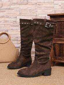 Botas altas hasta la rodilla de mujer con punta puntiaguda y fruncidas, estilo europeo y americano, material de ante con decoración de hebilla, zapatos de tacón alto ajustados, combinación perfecta para sudaderas con capucha, moda sexy para otoño/invierno - Café integral - Ver 5