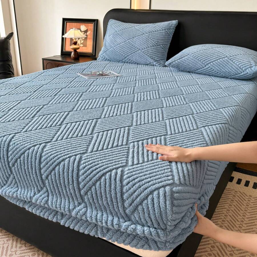 1pc Jacquard Fitted Sheet(Pillowcases Not Included), Available In Multiple Colors, Soft & Warm Mattress Protector, All‑Around Elastic Design, Comfortable And Durable Home Textile, Bedroom Bedding, Suitable For All Seasons, An Excellent Gift - Blue - View 1