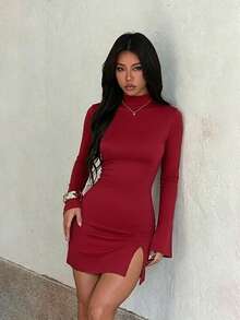 Gaun Elegan Wanita Musim Gugur Warna Burgundy dengan Belahan di Bagian Bawah dan Kerah Tinggi - Burgundy - View 6