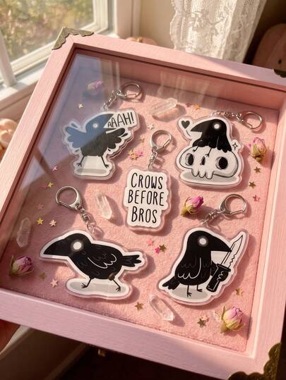 1pc/5pcs Six Of Crows Acrylic Keychain, Gothic Style Crow Acrylic Keychain Pendant, Funny Crow Shaped Charm, Interesting Pattern Bag Charm, Backpack Decoration, Perfect Gift For Oddity Lovers And Friends Who Like Gothic Accessories, Book Fans And Series Merchandise Collectors
