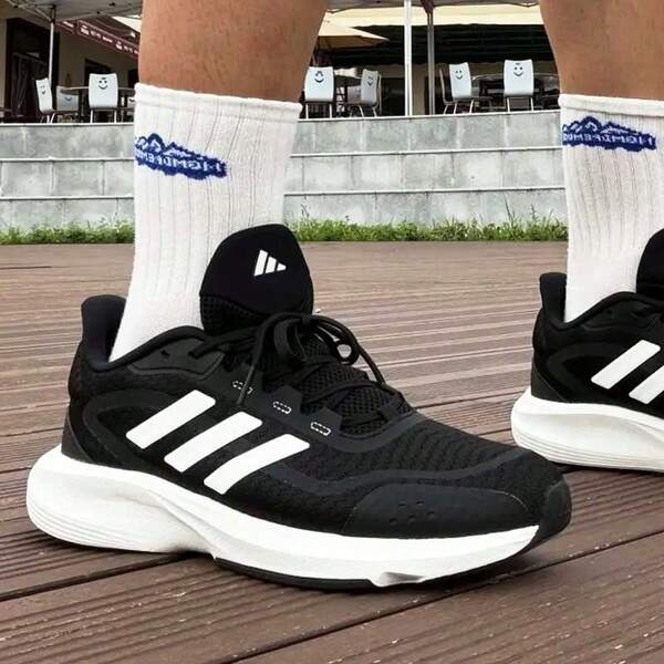 Adidas 男款 2026 新款正品休閒運動鞋 軟底透氣慢跑鞋 Ih6038