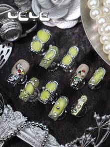 10pcs Square Wearable Nails, Amber, Nude, Ginger Cat Eye, Metallic Silver Element Colorful Rhinestone Decor, Gothic Style Full Coverage Acrylic Handmade Wearable Nail Set, Modern Nail Art Supplies, Suitable For Women And Girls, Applicable For Music Day, Daily, Party Nail Art - Ginger - View 3