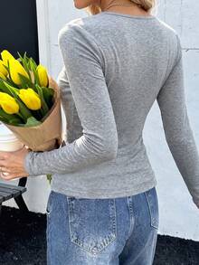 Autumn New V-Neck Cinched Waist Pocket Long Sleeve T-Shirt, Slim Fit Flattering Sexy Top - Grey - View 3