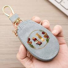 Floral Wreath Letter A-Z Car Key Holder, Mini Car Key Storage Bag, PU Leather Keychain Wallet, Zipper Pouch, Car Key Organizer, Car Keychain, Unisex Gift - Multicolor - View 13