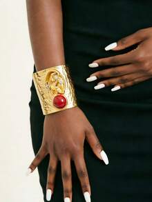 Gold D
