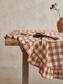 1pc Brown And White Large Plaid Ruffle Edge Tablecloth, Rustic Country Style Rectangular Same-Color Ruffle Edge Pleated Detail Decorative Functional Dining Tablecloth Suitable For Family Gatherings And Rustic Home Decor Scenes - Khaki - View 3
