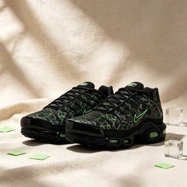 Nike Men Sneakers
