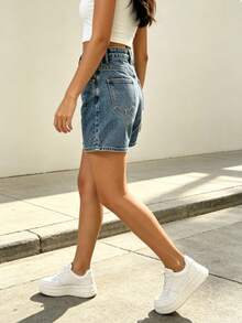 Shorts de mezclilla para mujer de cintura alta, lavado desgastado, corte holgado, shorts vaqueros cómodos, ideal para verano, disimula caderas anchas, ropa casual urbana - Azul lavado oscuro - Ver 7