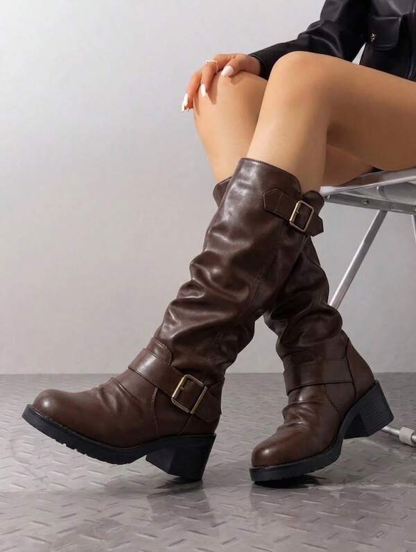 Fall/Winter 2025 Women's Fashion Brown Leather Low Heel Ruched Casual Long Boots Style With Shorts, With Corset,Western Boots