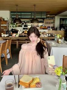 Korean Style Sweet Off-Shoulder Chiffon Blouse, Long Sleeve Women's Top For Early Autumn Pink - Pink - View 3