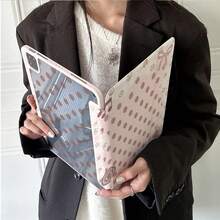 1件可愛粉色波點蕾絲蝴蝶結星星透明背蓋三折平板保護殼，可折疊支架，多角度觀看，適合工作與娛樂，附筆槽，相容 iPad Pro 2024/Air M3/A16 2025，相容小米，相容三星，相容華為 MatePad - 彩色 - 查看 3