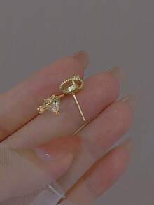 Minimalist Glossy Pig Nose Stud Earrings, Versatile For Commuting, Delicate & Petite, Luxury Niche Gift For Girlfriend - Gold - View 7