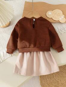 2pcs Baby Girl Gentle Vintage Textured 3D Floral Round Neck Long Sleeve Top & Bow A-Line Skirt Set, Spring/Autumn - Maroon - View 3