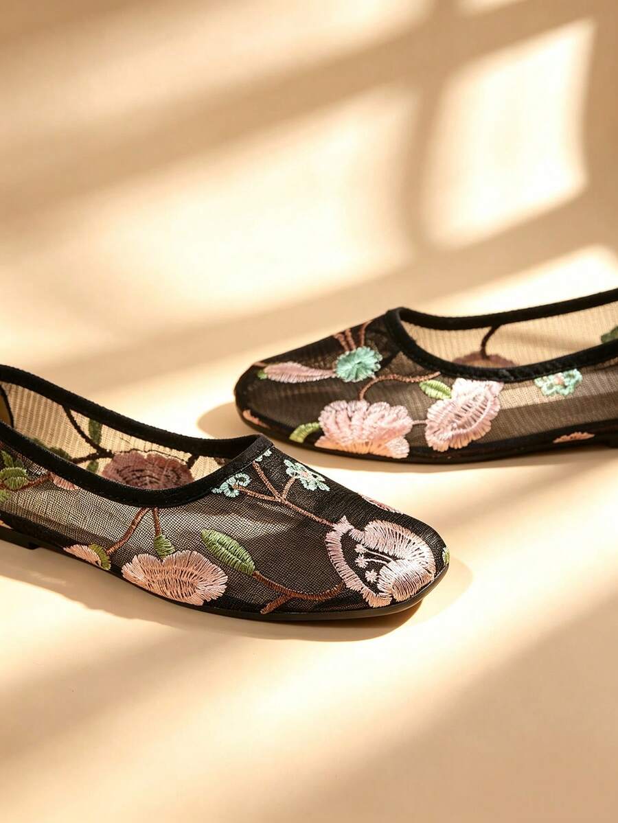 Women's Floral Embroidered Mesh Ballet Flats, Square Toe Breathable Slip-On Versatile Shoes - Black - View 1
