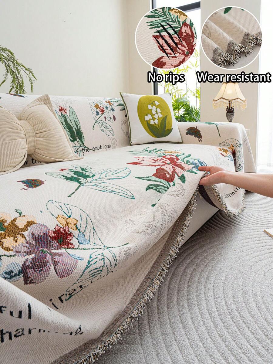 ZXZGM 1 pièce Housse de canapé en chenille jacquard floral style campagnard français, housse de canapé à couverture complète avec bordure à franges pour toutes les saisons, résistante aux griffures des animaux de compagnie, anti-poussière et durable, tissu de jeté de canapé vintage avec grand motif floral de plantes et de papillons, housse de canapé antidérapante résistante à l'usure et lavable en machine, anti-poussière, convient aux canapés droits et en L de 1 à 4 personnes pour la maison, le salon, la chambre à coucher et l'extérieur, style bohème, housse de canapé, housse de canapé