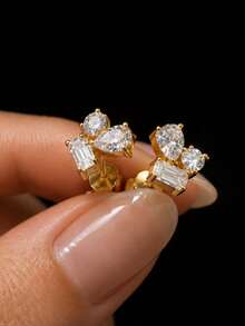 ConiiW A Pair Of 925 Sterling Silver 2.4-Carat Moissanite Multi-Cut Mixed Stone Stud Earrings For Women, Exquisite And Unique, Suitable For Everyday Wear. - Gold - View 4