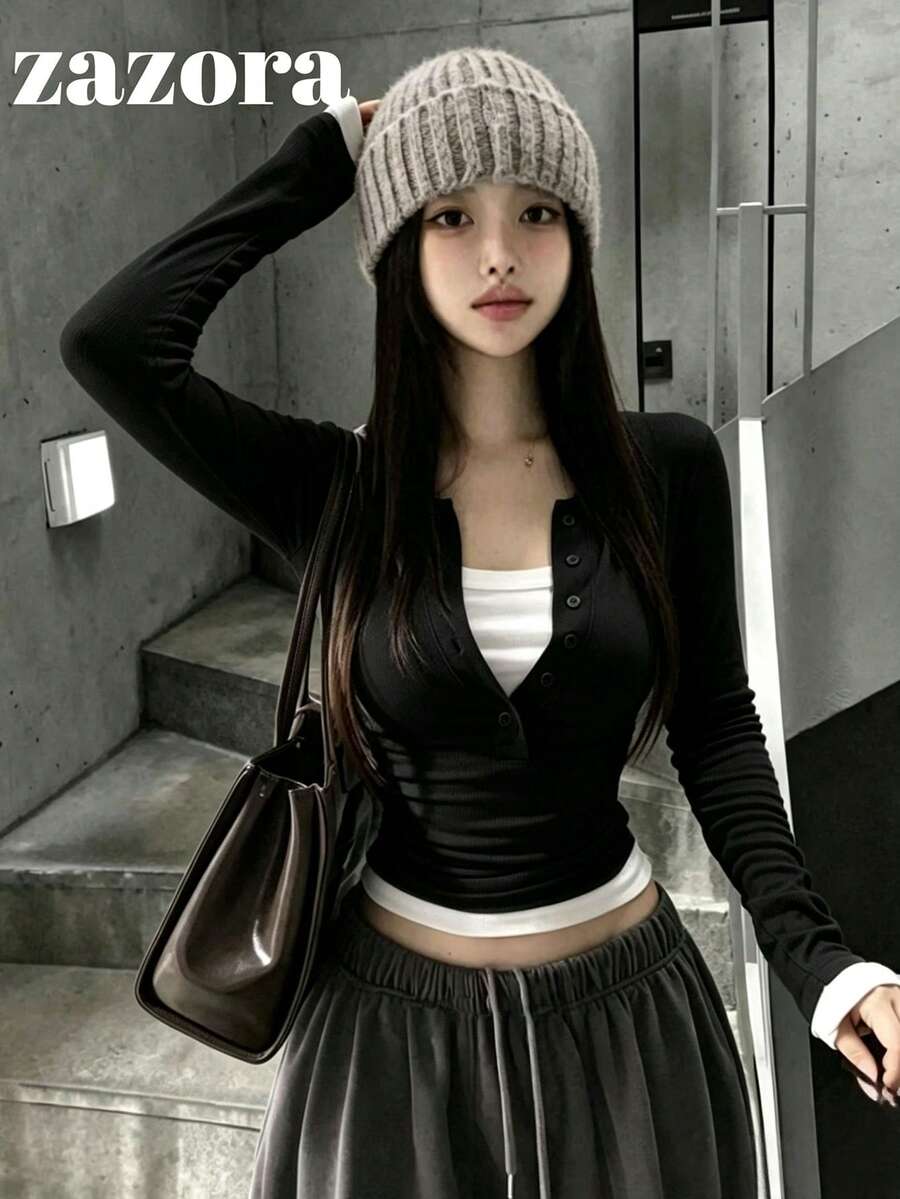 Atasan Kaos Lengan Panjang Wanita Model Korea Terbaru, Potongan Ramping, Seksi, Kancing Setengah, 2-in-1 Serbaguna - Hitam - View 1