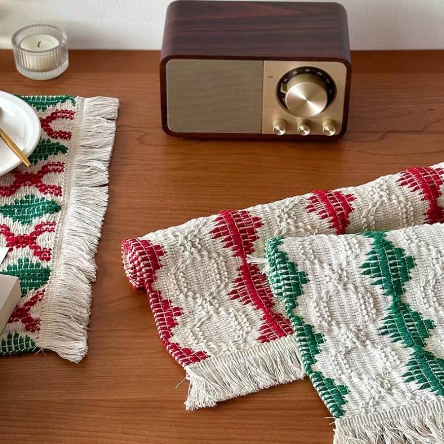 1/2/4pcs Bohemian Style Multi-Color Christmas Woven Placemats, Simple Tassel Edge Heat-Insulating Food Plate Background Mats, Suitable For Valentine's Day, Wedding, Christmas And Daily Use - Multicolor - View 1
