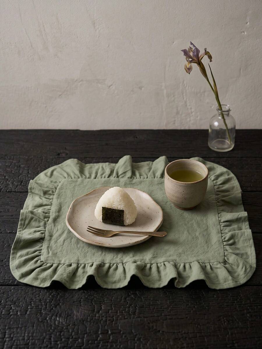 1/2/4/6pcs Solid Color Ruffled Edge Rectangular Placemats, Nordic Minimalist Style Kitchen Decor Table Mats, Suitable For Holiday Gatherings, Birthday Parties, Weddings, Dinner Parties, Table Decoration, Office Desk, Coffee Table Mat, Home Decor, Room Decor, Dorm Decor, All Season Use, Photography Background - Olive Green - View 1