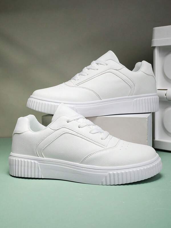 All Season New Ultra-Light Plus Size Casual Sneakers Breathable Shoes Men's Sports Shoes Minimalist Casual Athletic Shoes Height Increasing Thick Sole Chunky Sneakers Non-Slip Wear-Resistant Shoes White Sneakers Lightweight Breathable Fashion Versatile Ins Sports Shoes All White Men's Shoes