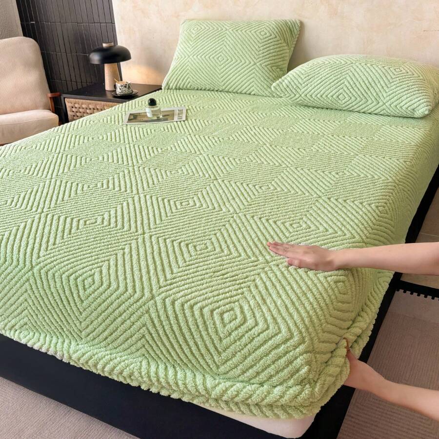 1pc Jacquard Fitted Sheet (Pillowcase Not Included), Multiple Colors Available, Soft & Warm Mattress Protector, All-Around Elastic Design, Comfortable & Durable Home Textile, Bedroom Bedding, Suitable For All Seasons, Great Gift - Light Green - View 1