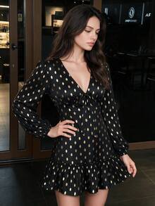Elegant Women's Polka Dot V-Neck Dress, Long Petal Sleeves, Layered Ruffle Hem, Suitable For Autumn/Winter Travel, Outings And Dates - Black - View 6