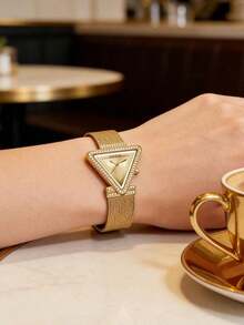 Guess Women's Quartz Watch With Triangle Mesh Strap, Crystal Embellishments, Mesh Band, Niche Luxury Fashion, Versatile And Elegant - Watch - View 2