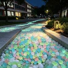 1 Pack Mixed Color Glow-In-The-Dark Pebbles, 1cm Diameter, Resin Material, Suitable For DIY Crafts In Various Scenes Such As Aquariums, Fish Tanks, Garden Paths, Patios, Lawns And Terrace Landscapes - Glowing Colored Stones - View 3