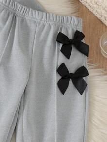 Bộ 2 món cho bé gái gồm áo sweatshirt tay dài cổ tròn raglan đơn giản đa năng phối nơ 3D và quần ống rộng ống đứng đồng bộ, mùa xuân/thu - Màu Xám nhạt - Xem 6