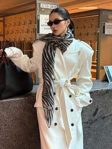 1 buah Syal Motif Leopard Merek Mewah, Syal Dekoratif Serbaguna Motif Garis Zebra untuk Wanita Musim Gugur/Dingin - Hitam dan Putih - View 4
